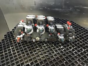 Liebherr BLOCCO VALVOLE